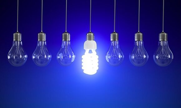 подмяната на лампите с нажежаема жичка със светодиоди ще ви позволи да спестите от осветление